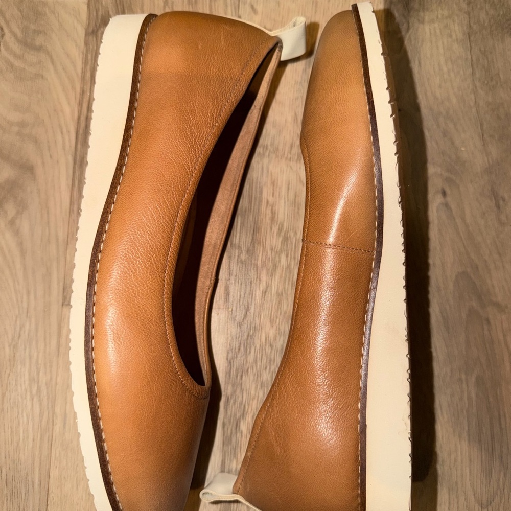 Brioso Emmaline Brown Brazilian Leather Flat Comfort Wedge Sz 9.5 NWOT $150 - Picture 4 of 8